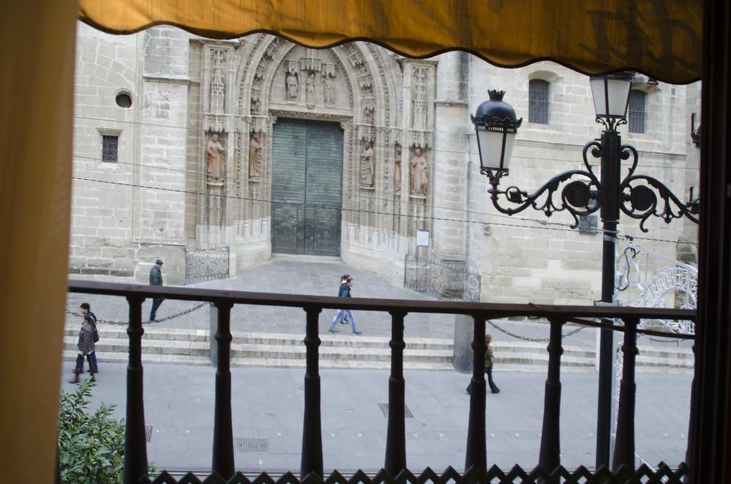 Catedral Boutique Hotel Seville Exterior photo