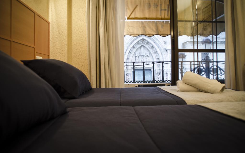 Catedral Boutique Hotel Seville Exterior photo