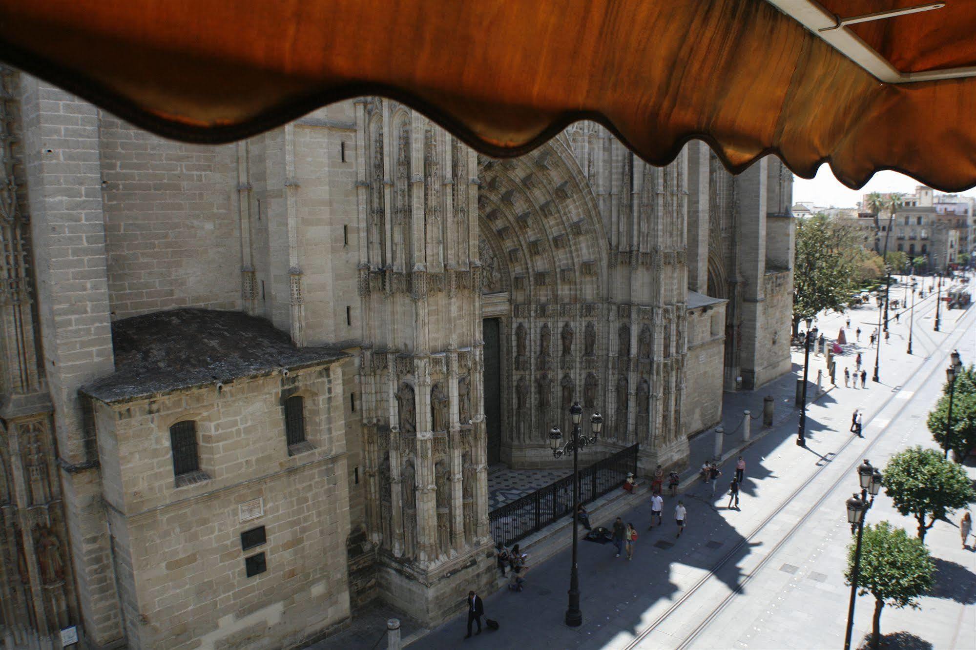 Catedral Boutique Hotel Seville Exterior photo