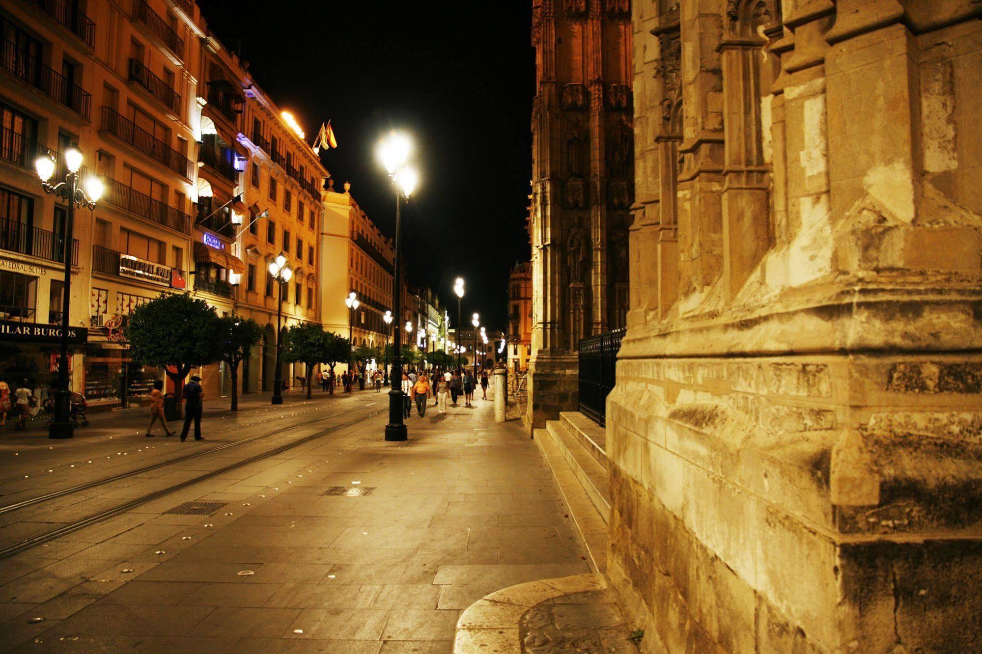 Catedral Boutique Hotel Seville Exterior photo