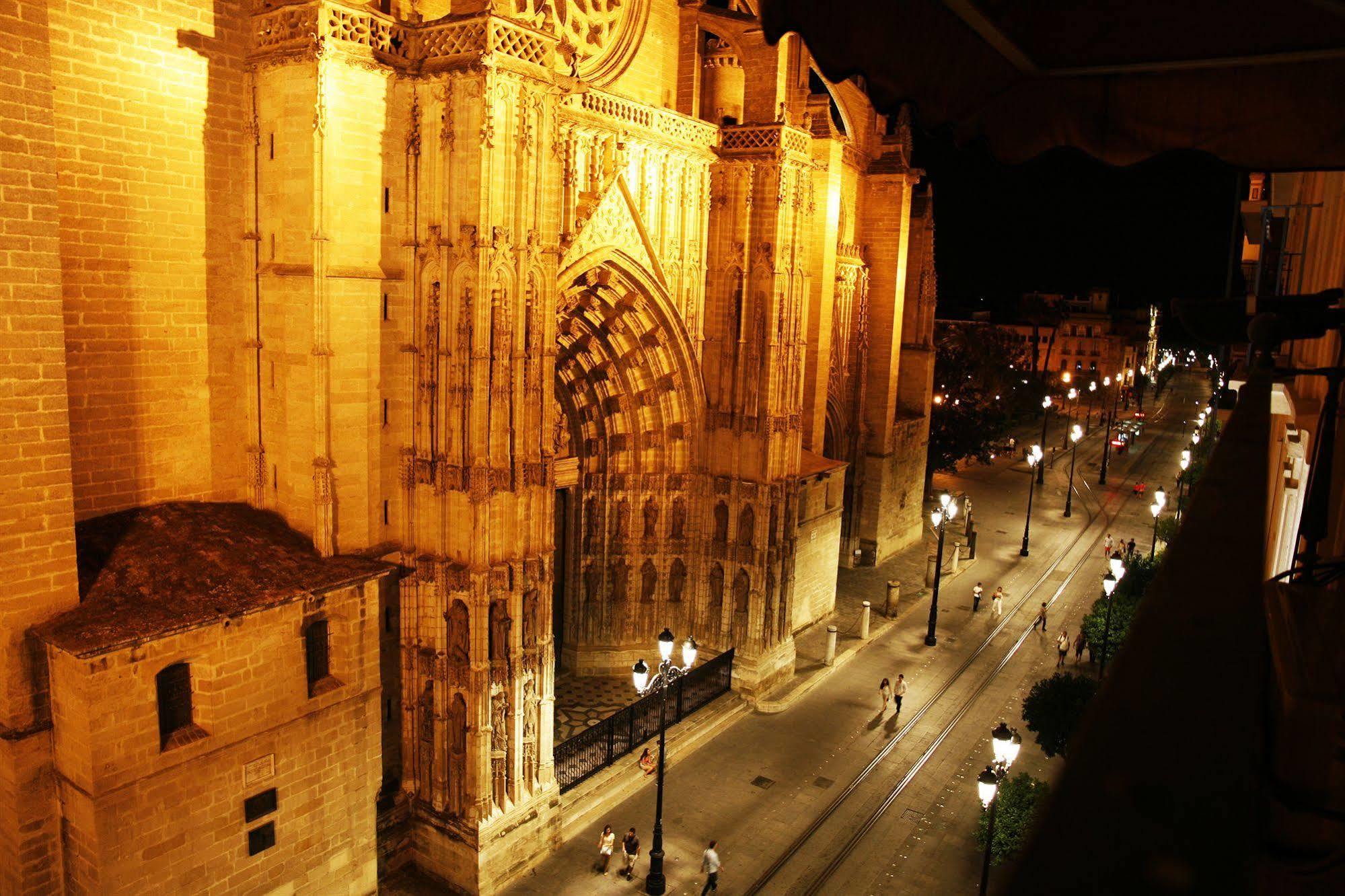 Catedral Boutique Hotel Seville Exterior photo