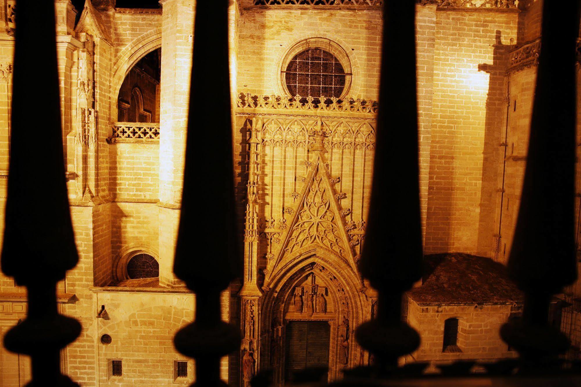 Catedral Boutique Hotel Seville Exterior photo